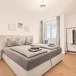 Panorama Penthouse Mit Atemberaubenden See- Und Bergblick דירה