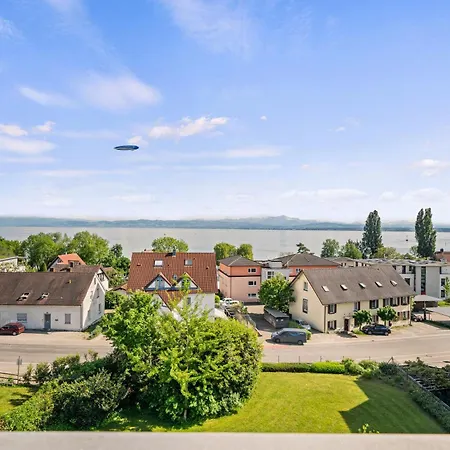Panorama Penthouse Mit Atemberaubenden See- Und Bergblick